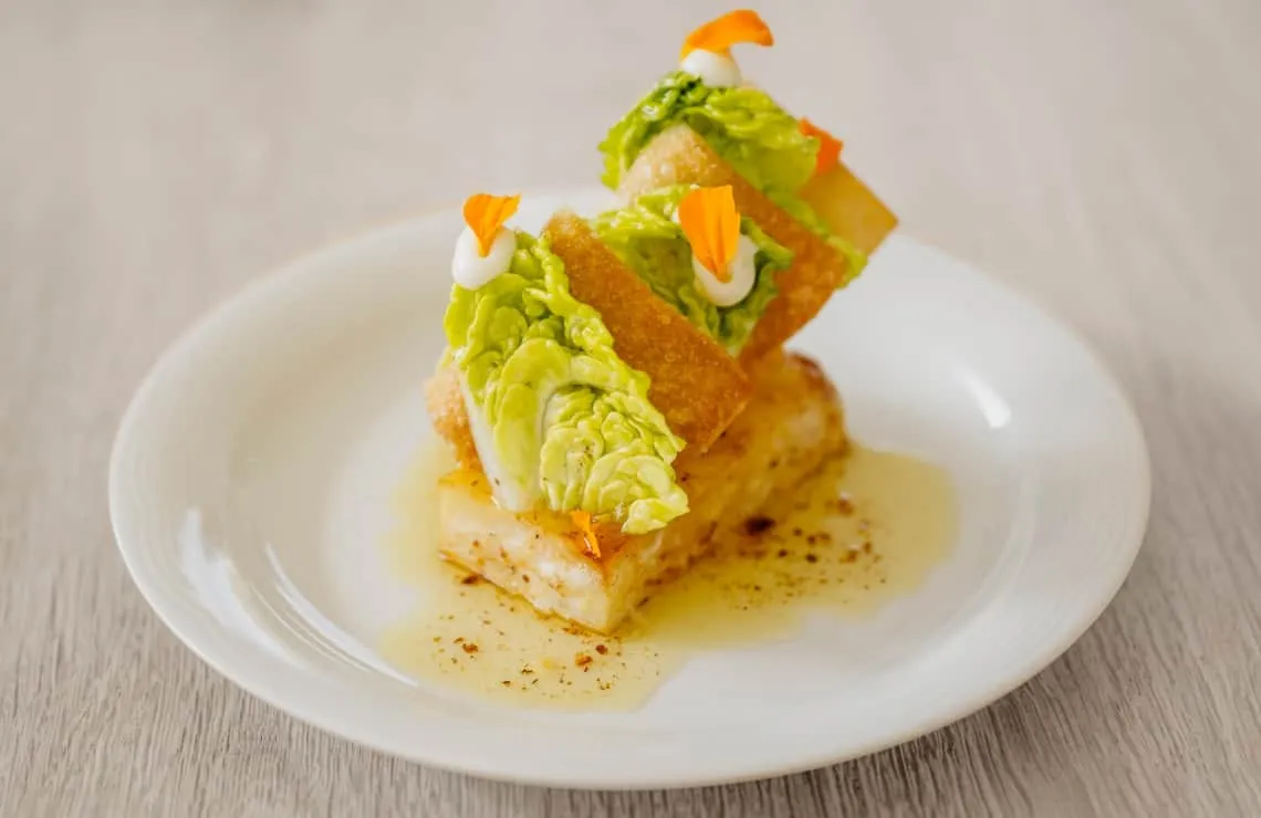 Little gem met garnituur en vinaigrette